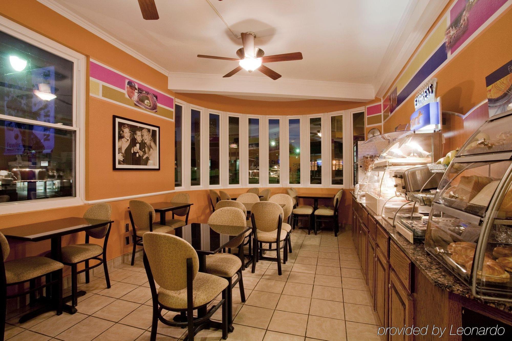 Century Park Hotel La (Adults Only) Лос Анджелис Ресторант снимка
